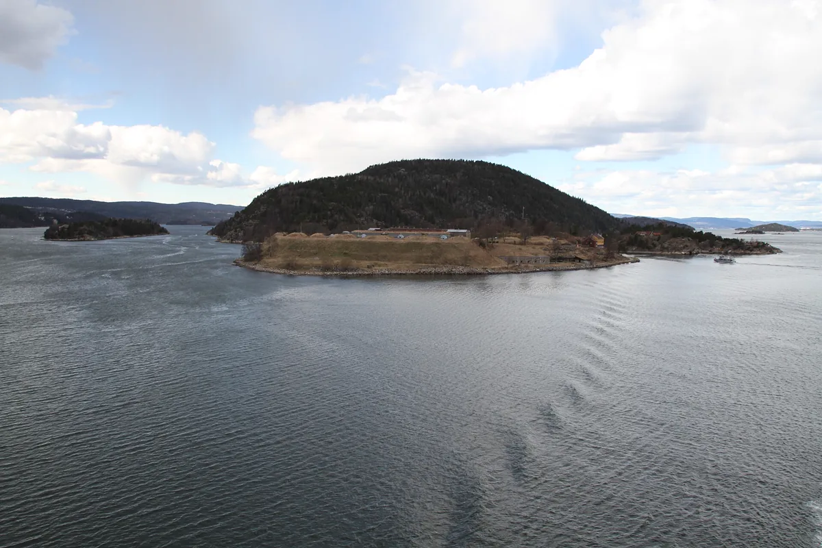 Image from south of the Kaholmen island, in the middle of the Oslo Fjord, Frogn Municipality, Just here is the Oscarsborg Fort, which brought down the "Blücher" german battleship on April 9, 1940.