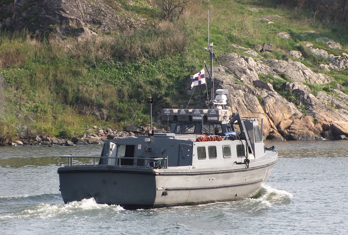 Finnish navy transport boat L105 in Tykistölahti bay.