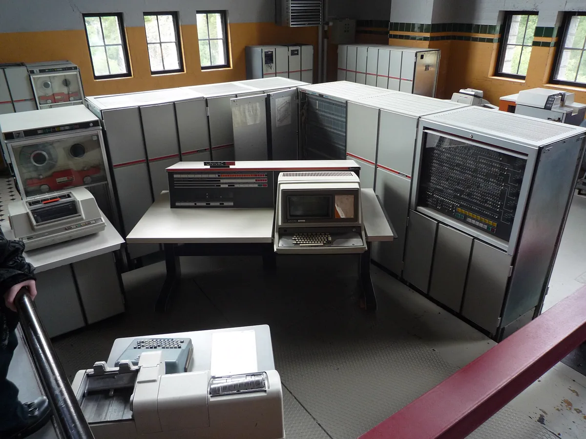 It's a while since I had seen computers like this. I'm pretty sure that this set up was less powerful than either the phone I was carrying or the camera I took the picture with.
